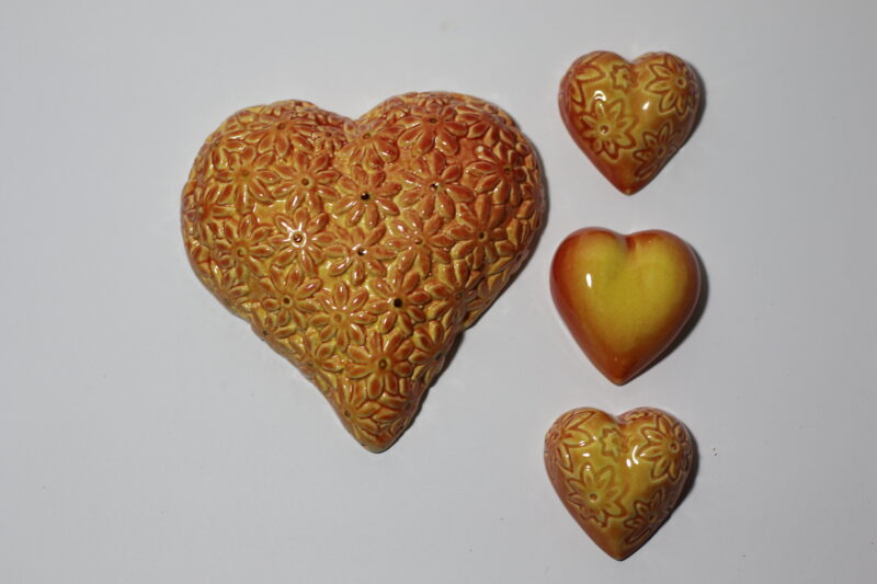 Flower Embossed Heart Set (orange , hearts)